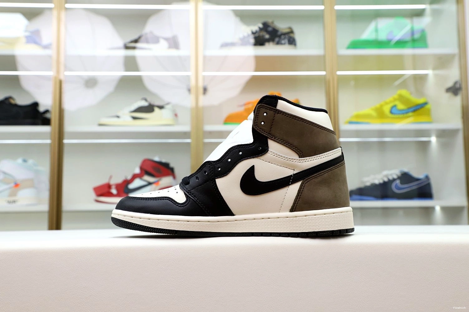 MOCHA' 'DARK JORDAN AIR OG RETRO HIGH 1 0710